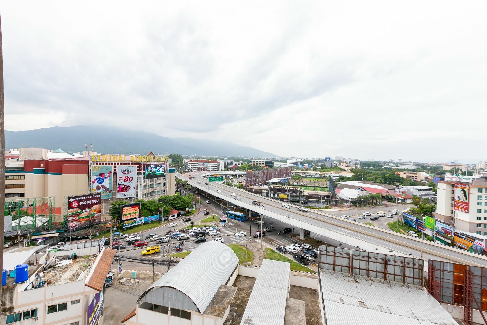 Locals Prio Chiangmai Central Airport Plaza Чіангмай Екстер'єр фото